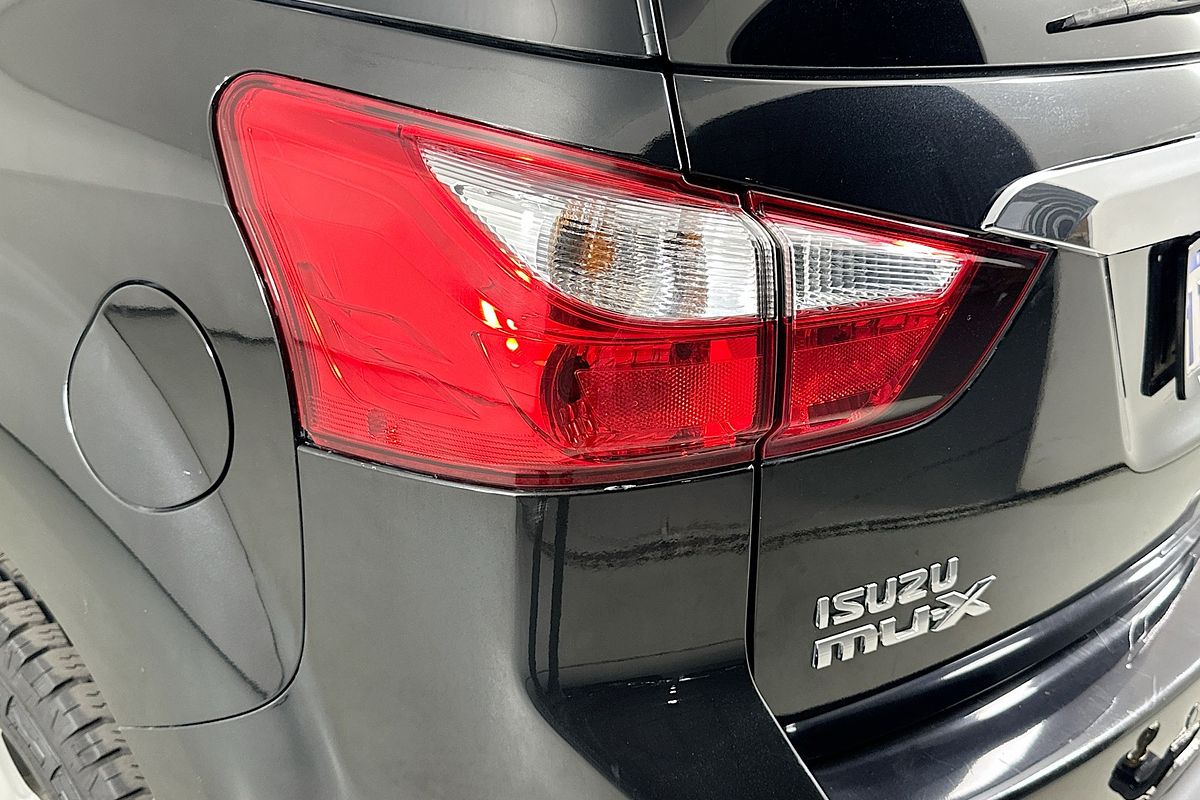 2014 Isuzu MU-X LS-U (4x2) UC