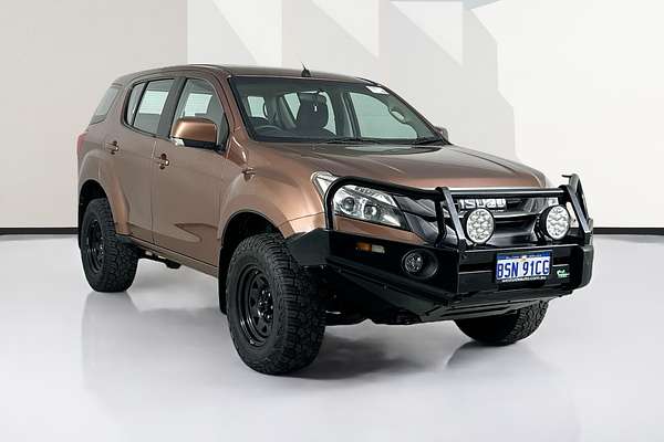 2014 Isuzu MU-X LS-M (4x4) UC