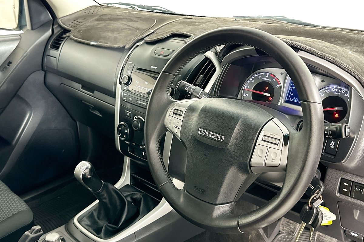 2014 Isuzu MU-X LS-M (4x4) UC