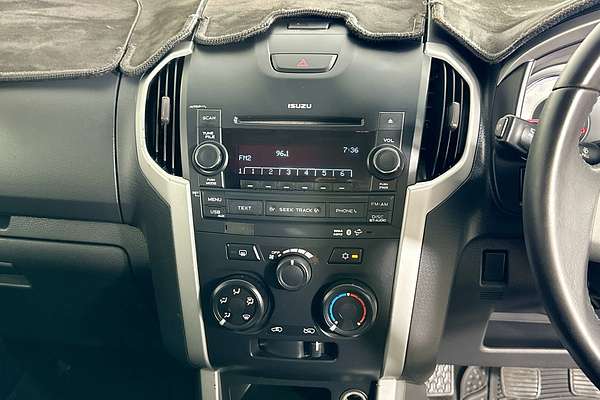 2014 Isuzu MU-X LS-M (4x4) UC