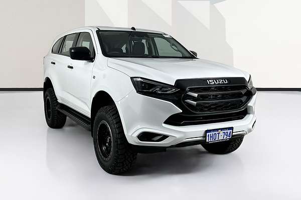 2022 Isuzu MU-X LS-M