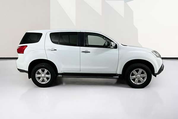 2015 Isuzu MU-X LS-U (4x2) UC