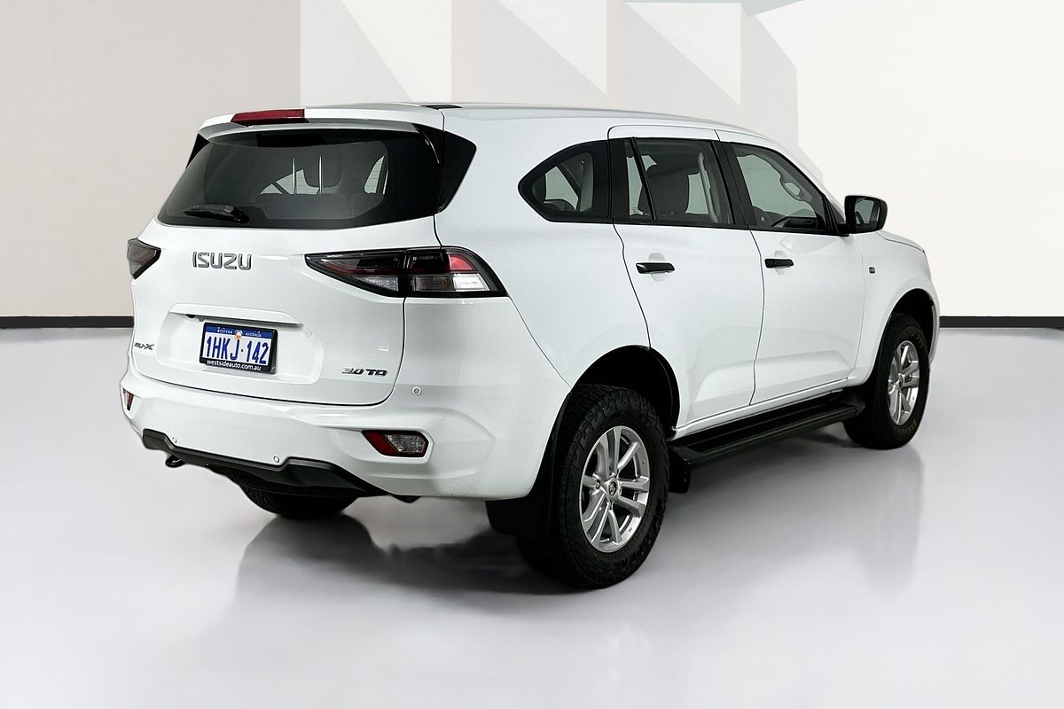 2022 Isuzu MU-X LS-M