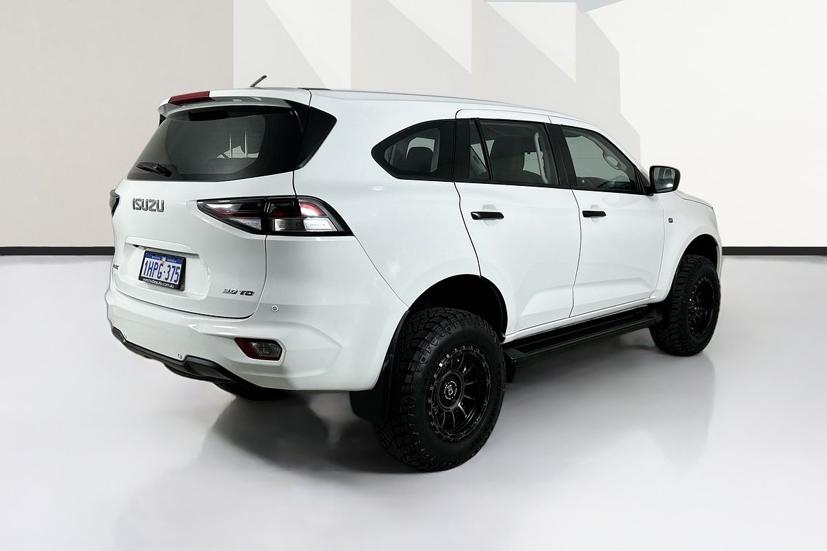 2022 Isuzu MU-X LS-M (4x4) RJ MY22