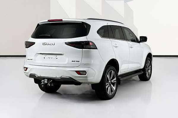 2024 Isuzu MU-X LS-T (4x4) MY24