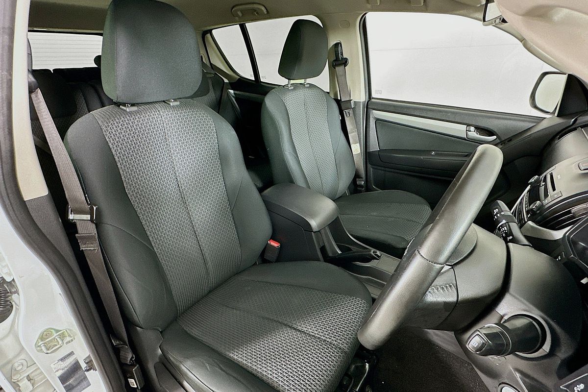 2015 Isuzu MU-X LS-U (4x2) UC