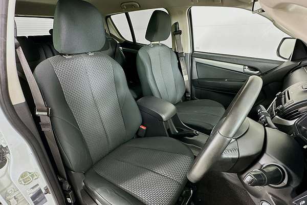 2015 Isuzu MU-X LS-U (4x2) UC