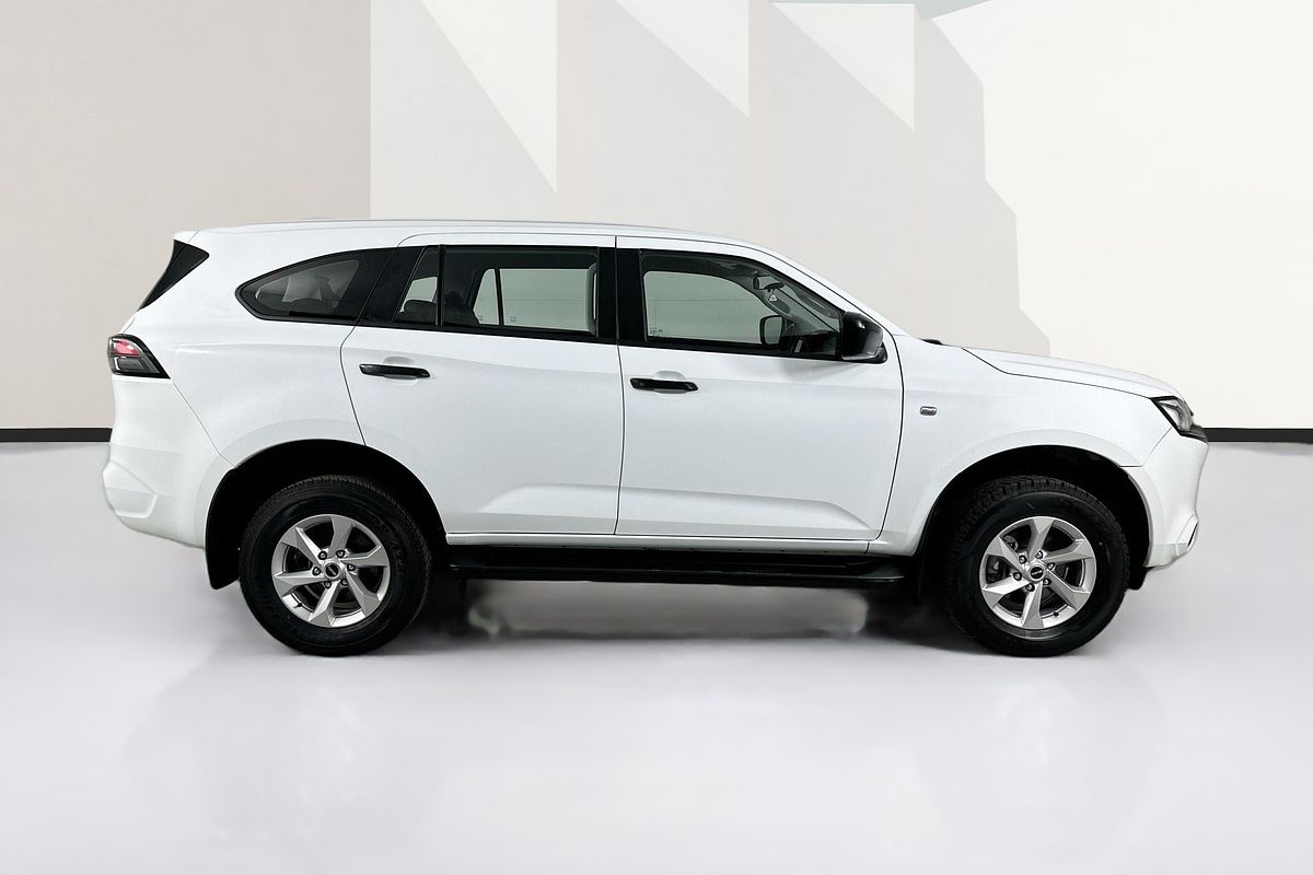 2023 Isuzu MU-X LS-M