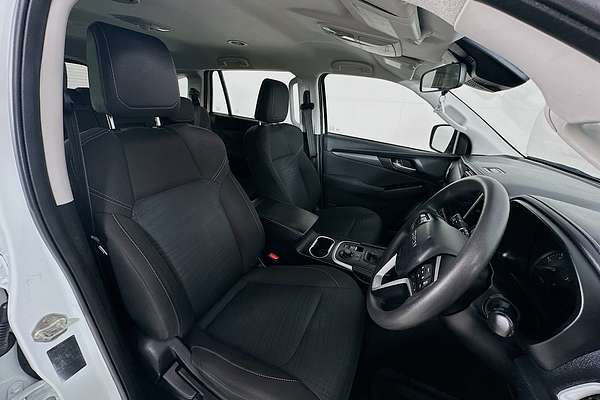 2022 Isuzu MU-X LS-M