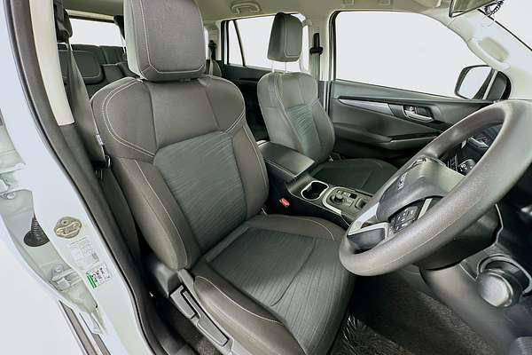 2022 Isuzu MU-X LS-M