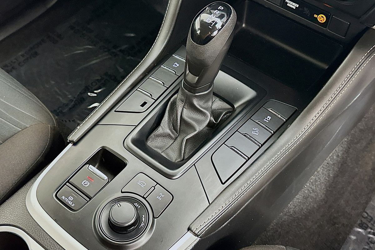 2022 Isuzu MU-X LS-M