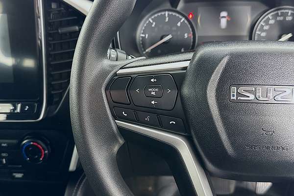 2022 Isuzu MU-X LS-M