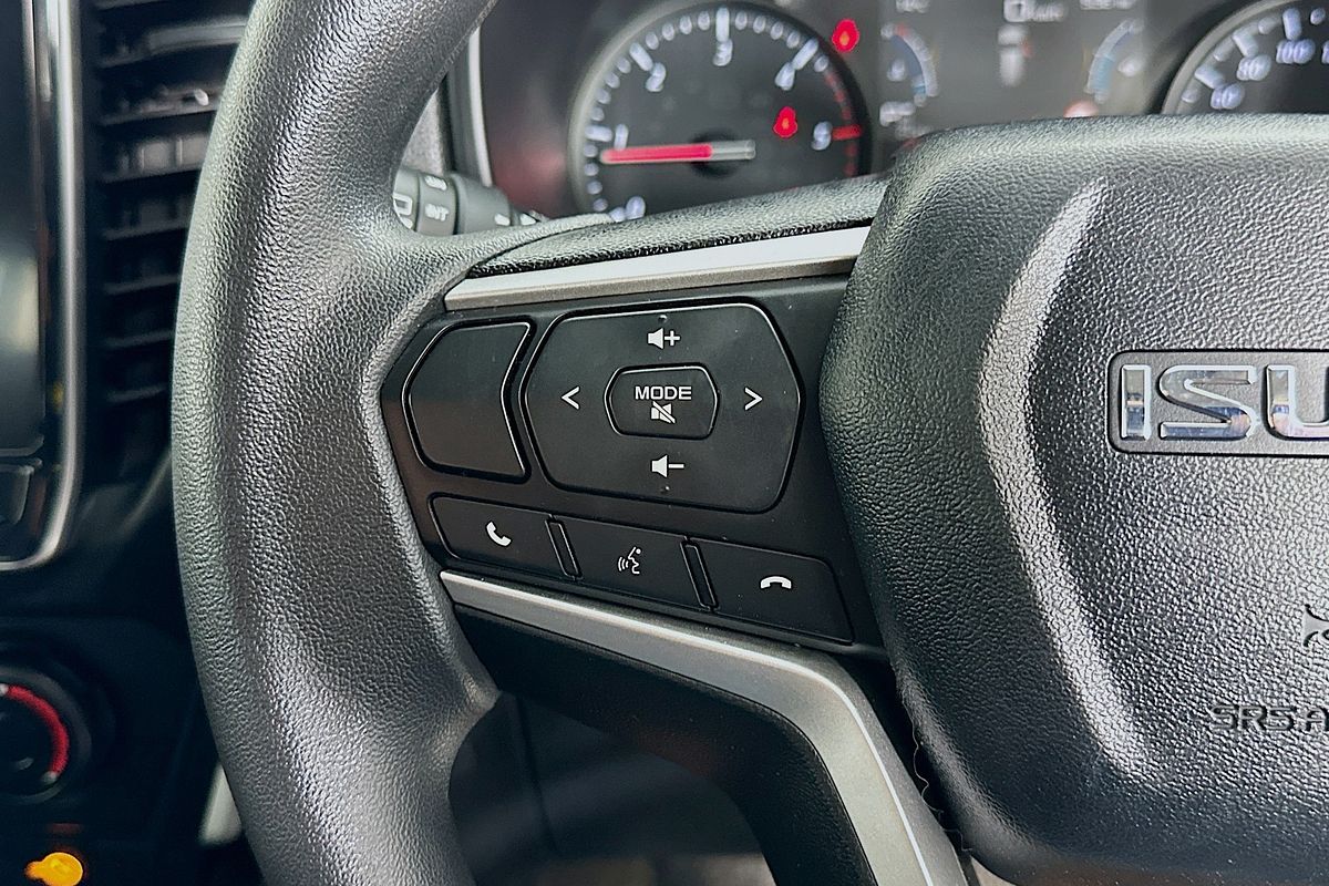 2022 Isuzu MU-X LS-M