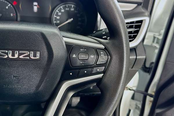 2022 Isuzu MU-X LS-M