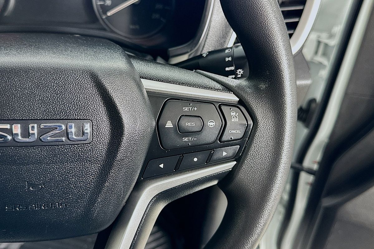 2022 Isuzu MU-X LS-M (4x4) RJ MY22