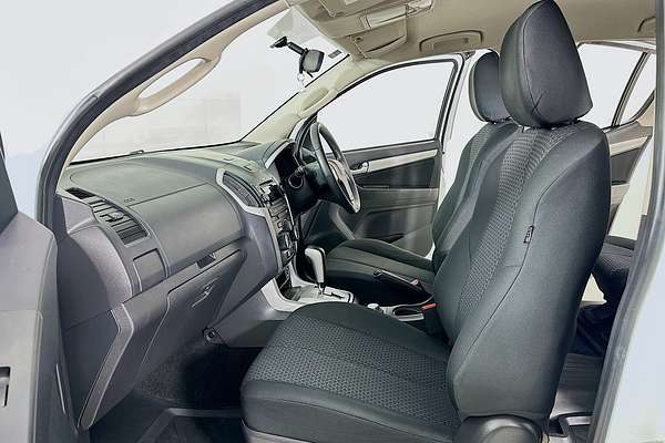 2015 Isuzu MU-X LS-U (4x4) UC