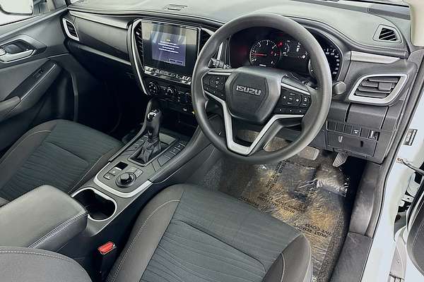 2022 Isuzu MU-X LS-M