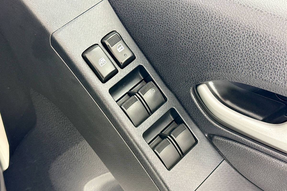 2014 Isuzu MU-X LS-T (4x4) UC