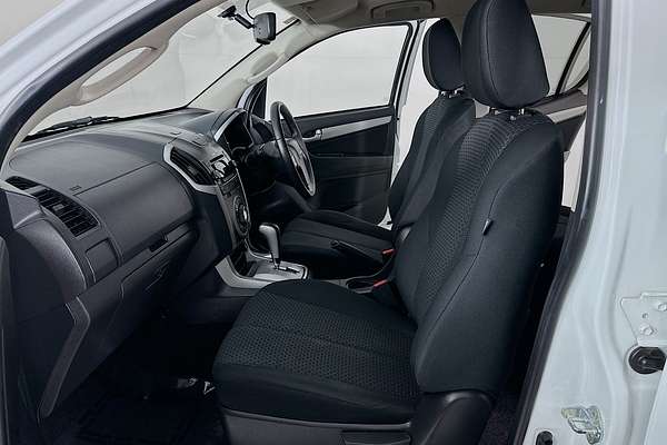 2015 Isuzu MU-X LS-U (4x2) UC