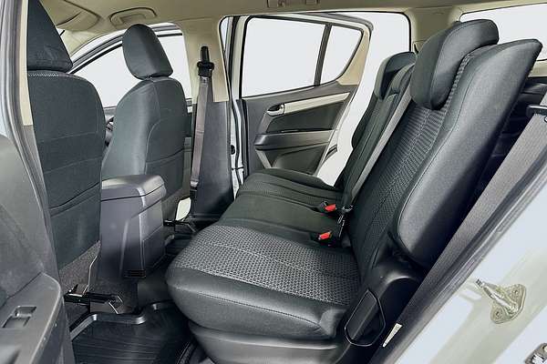 2015 Isuzu MU-X LS-U (4x4) UC