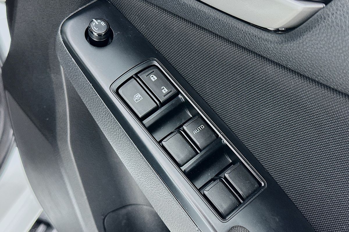 2022 Isuzu MU-X LS-M