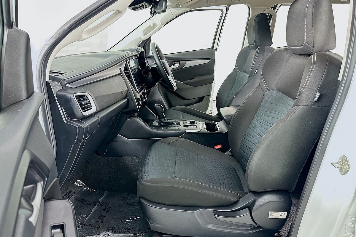 2022 Isuzu MU-X LS-M