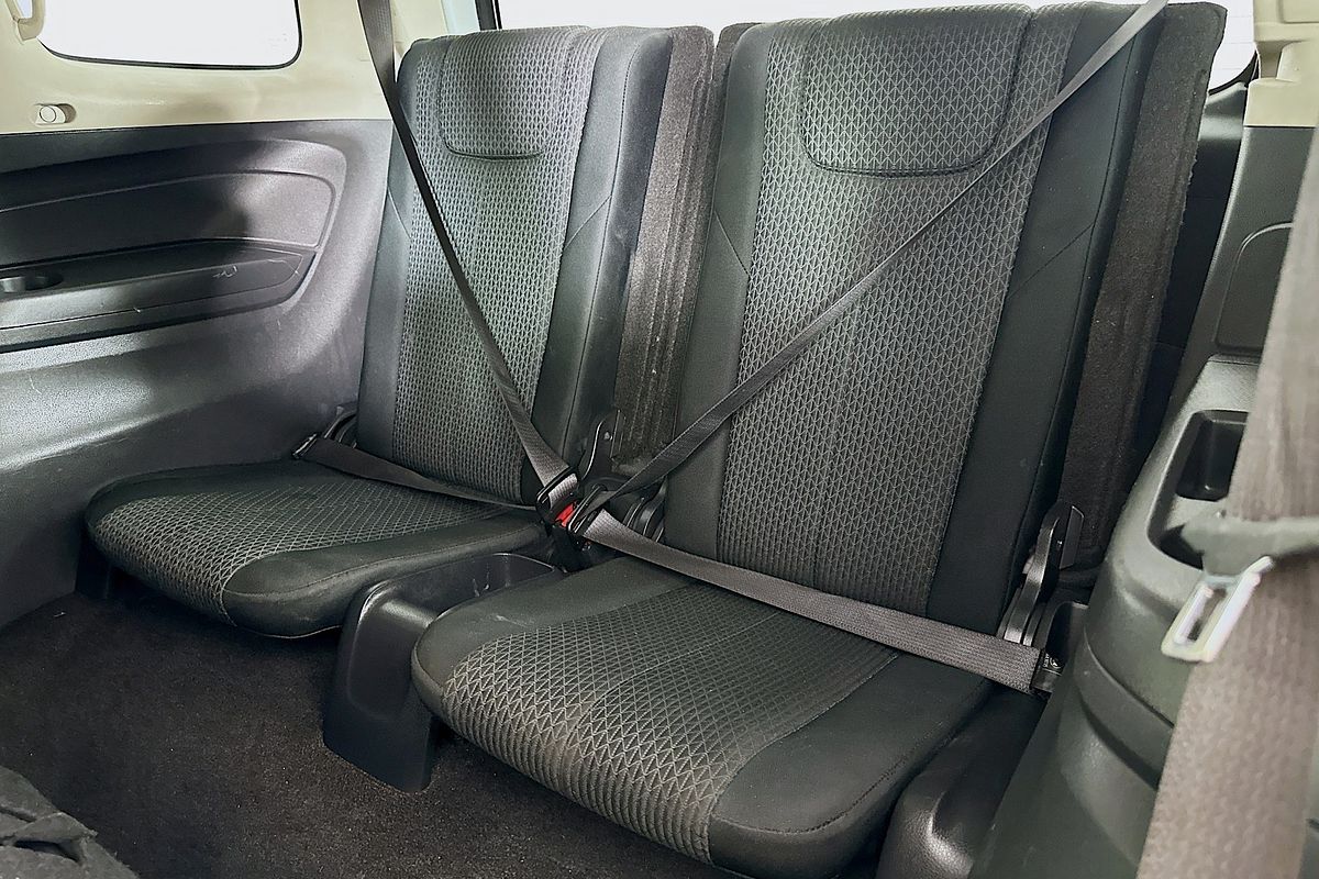 2015 Isuzu MU-X LS-U (4x2) UC