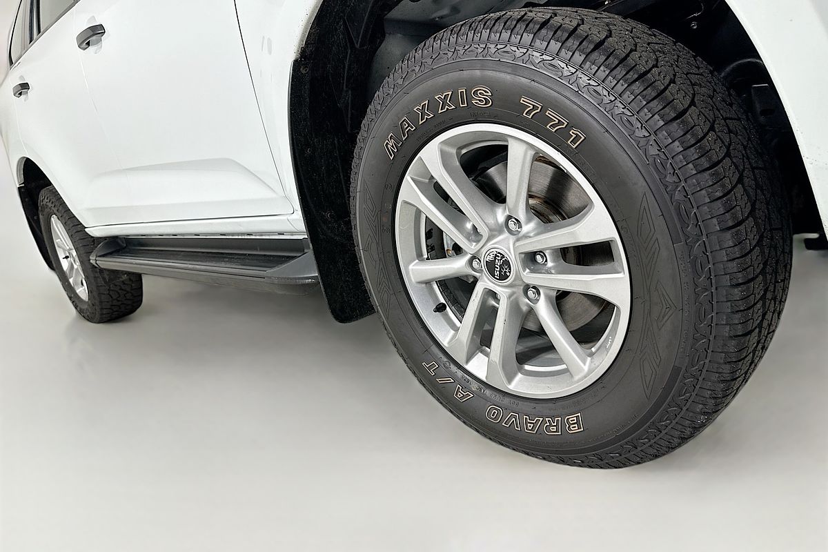 2022 Isuzu MU-X LS-M