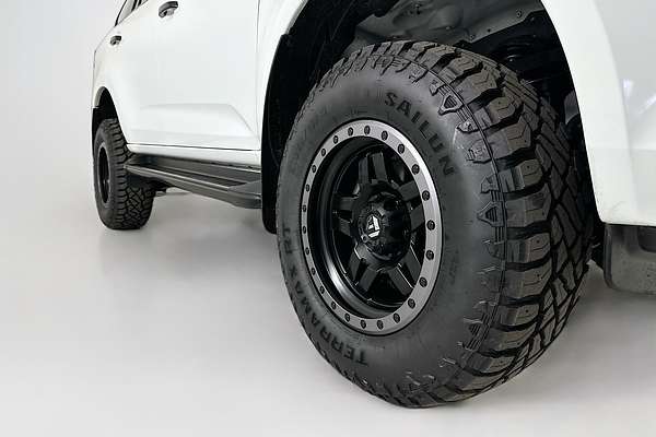 2022 Isuzu MU-X LS-M