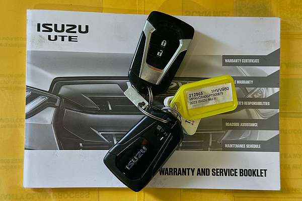 2023 Isuzu MU-X LS-M (4x2) RJ5 MY23