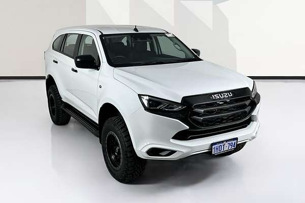 2022 Isuzu MU-X LS-M