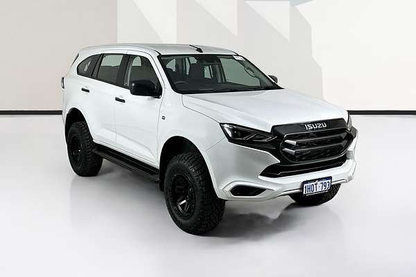 2022 Isuzu MU-X LS-M