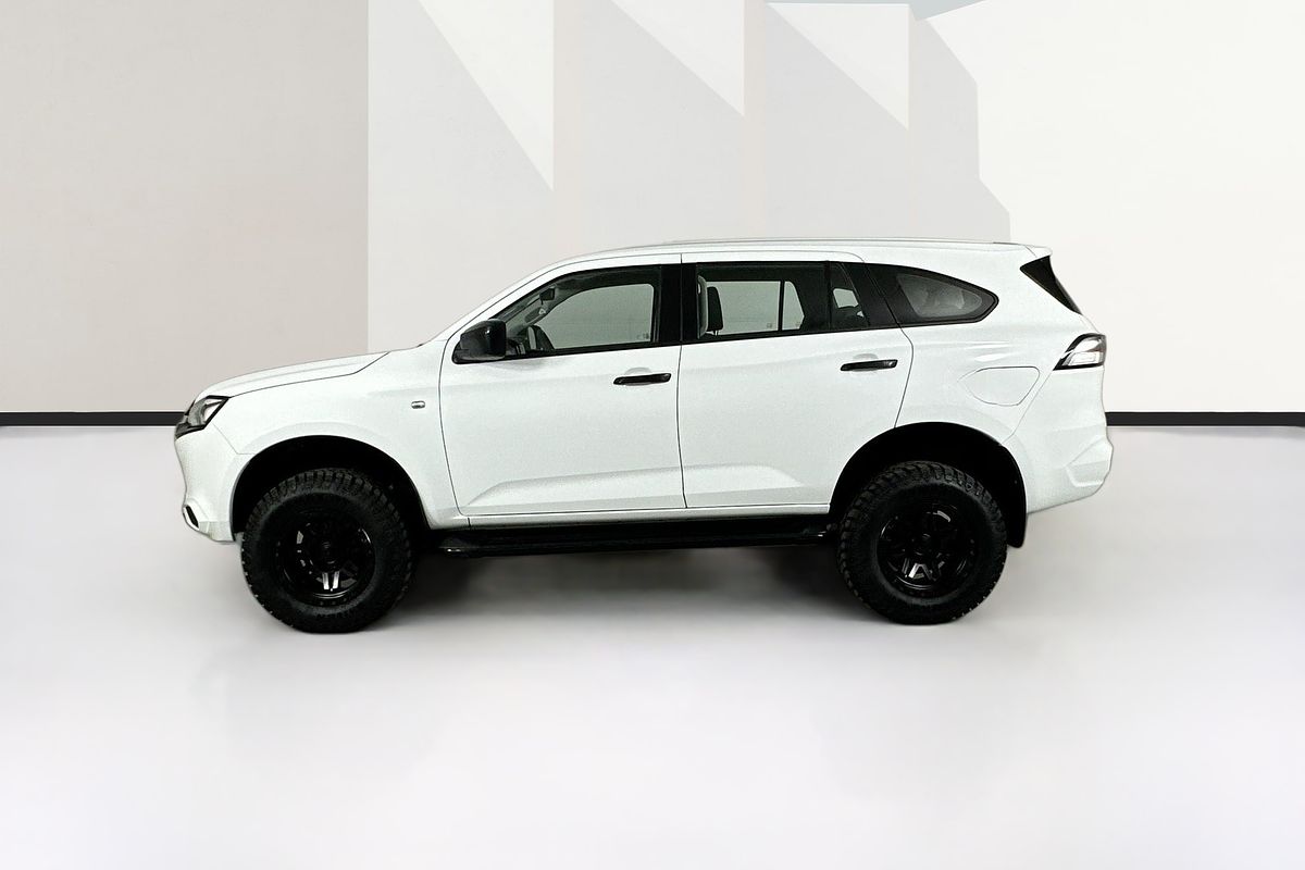 2022 Isuzu MU-X LS-M
