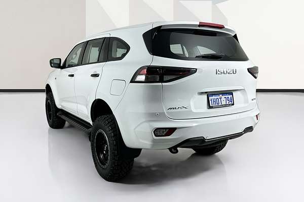 2022 Isuzu MU-X LS-M