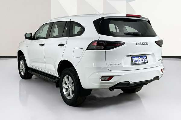 2023 Isuzu MU-X LS-M