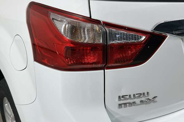 2015 Isuzu MU-X LS-U (4x4) UC