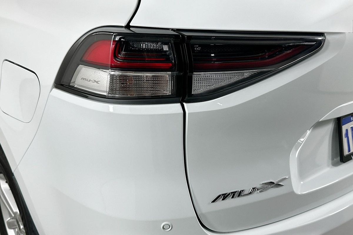 2022 Isuzu MU-X LS-M (4x4) RJ MY22