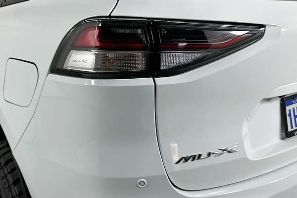 2022 Isuzu MU-X LS-M