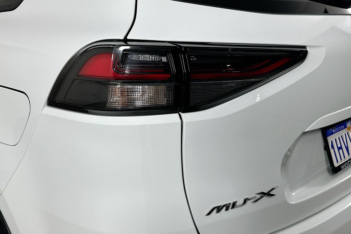 2023 Isuzu MU-X LS-M