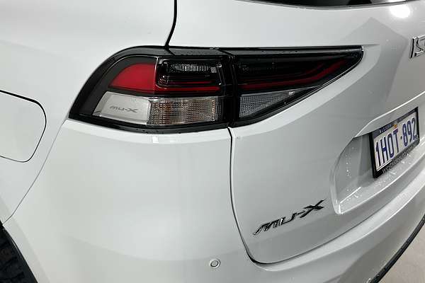 2022 Isuzu MU-X LS-M (4x4) RJ MY22