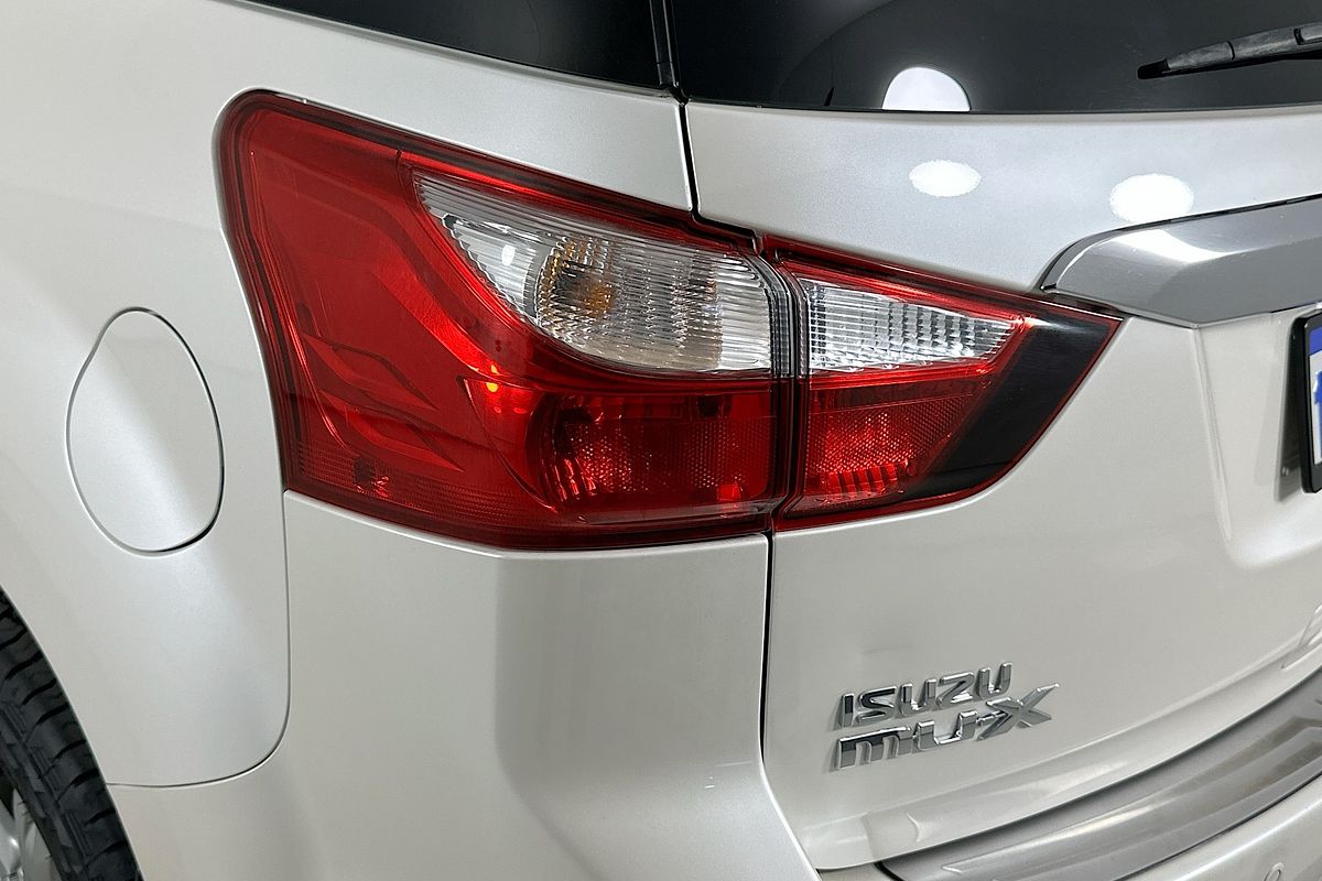 2014 Isuzu MU-X LS-T (4x4) UC