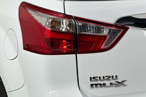 2017 Isuzu MU-X LS-U (4x2) UC MY17