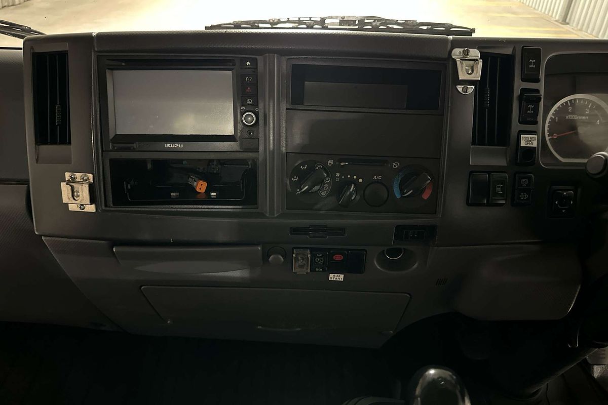 2017 Isuzu NPS 75/45-155 (4x4) N MY16 4X4