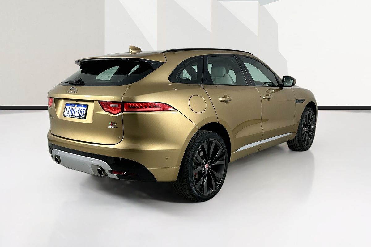 2016 Jaguar F-PACE 35t First Edition MY17