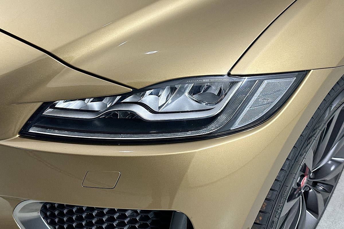 2016 Jaguar F-PACE 35t First Edition MY17