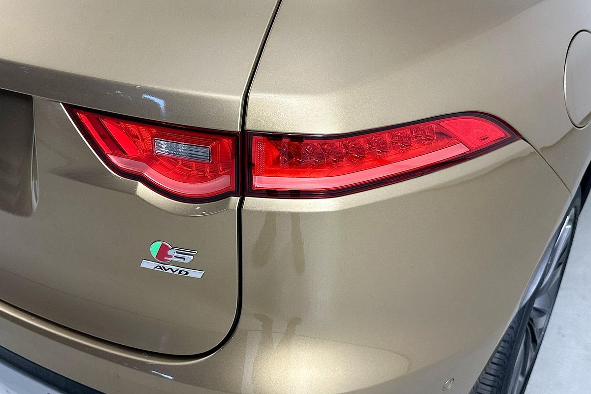 2016 Jaguar F-PACE 35t First Edition MY17