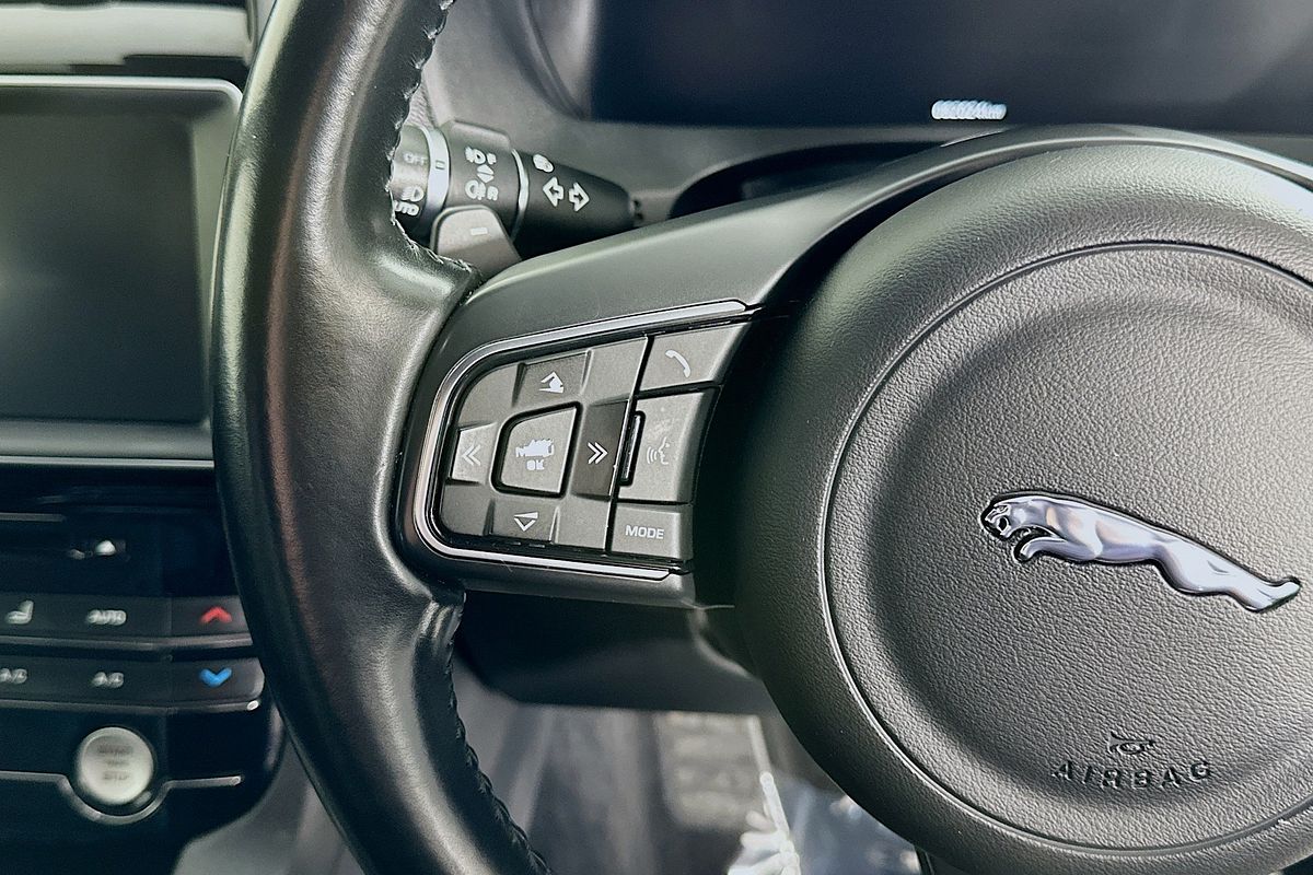 2017 Jaguar F-PACE 30d Prestige AWD