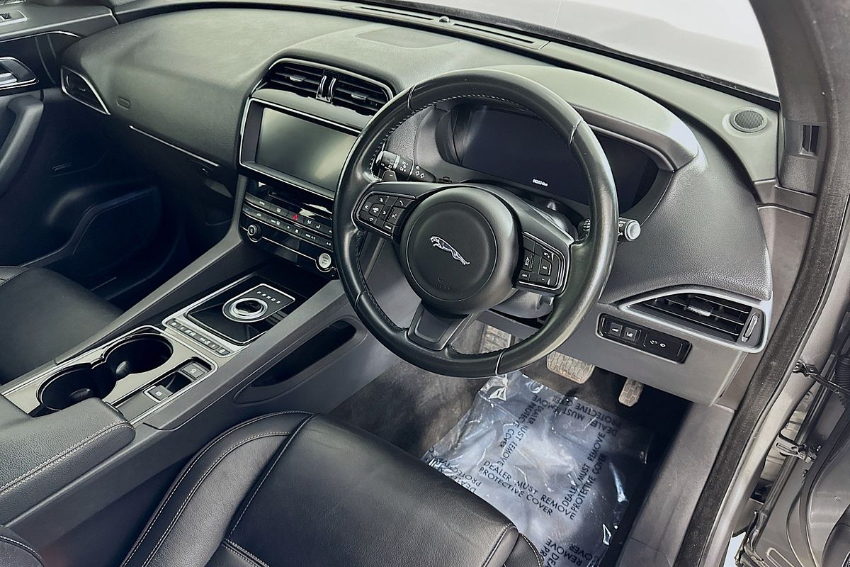 2017 Jaguar F-PACE 30d Prestige AWD