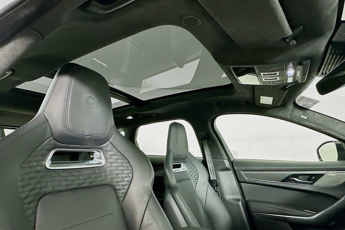 2022 Jaguar F-PACE SVR (405kW) X761 MY22