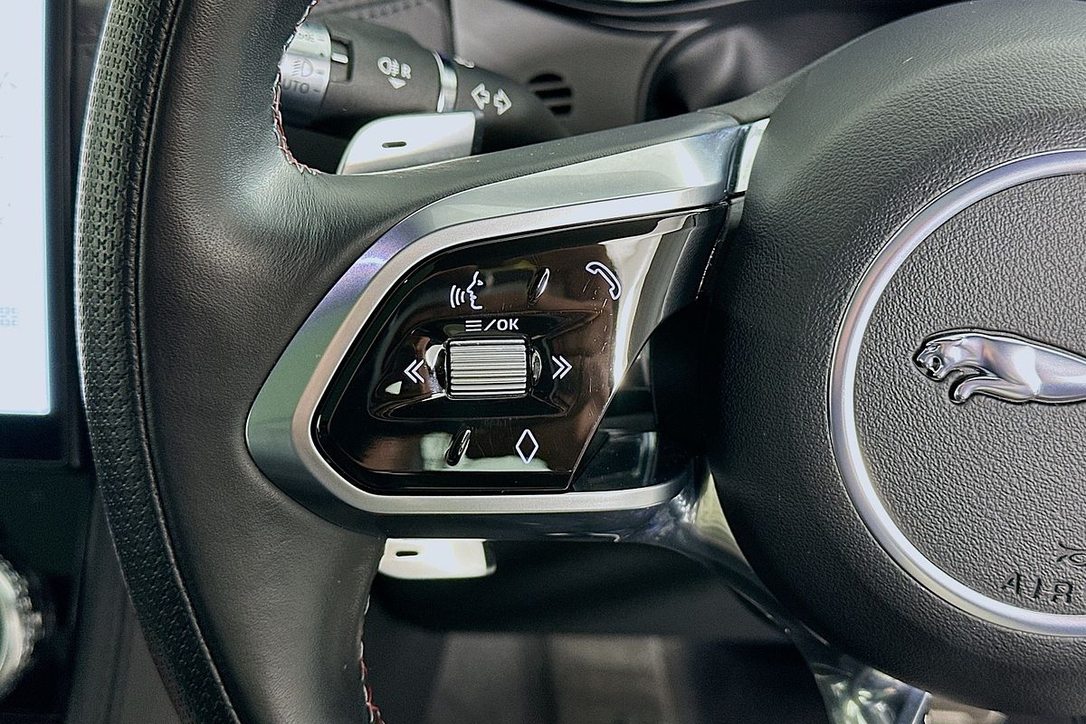 2022 Jaguar F-PACE SVR (405kW) X761 MY22
